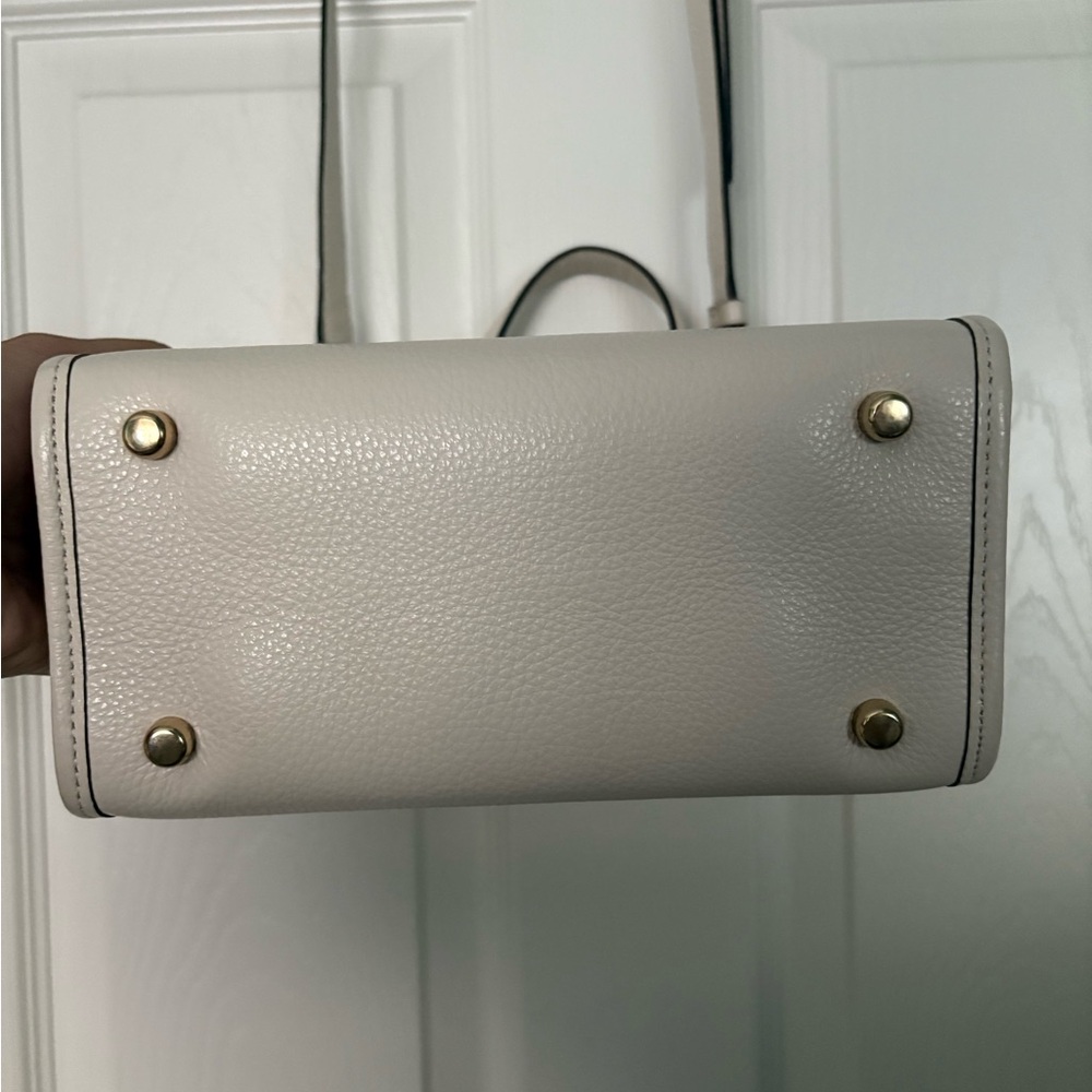 Coach Tote - Picture 3 of 4